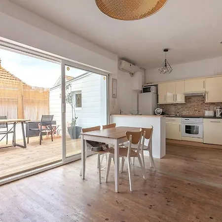 La Tchacanda : Calme Hyper Centre Avec Terrasse. A 50 M Appartement *