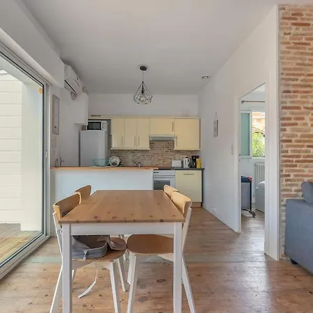 La Tchacanda : Calme Hyper Centre Avec Terrasse. A 50 M Appartement *